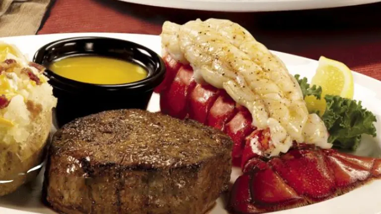 LongHorn 6 oz. Flo’s Filet with 4 oz. Lobster Tail
